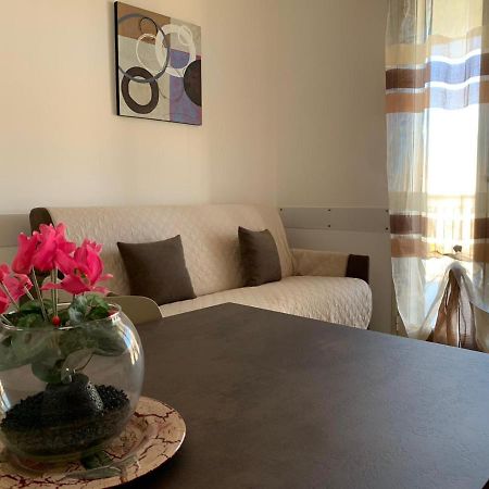 Dea Seaview Apartment เชฟาลู ภายนอก รูปภาพ