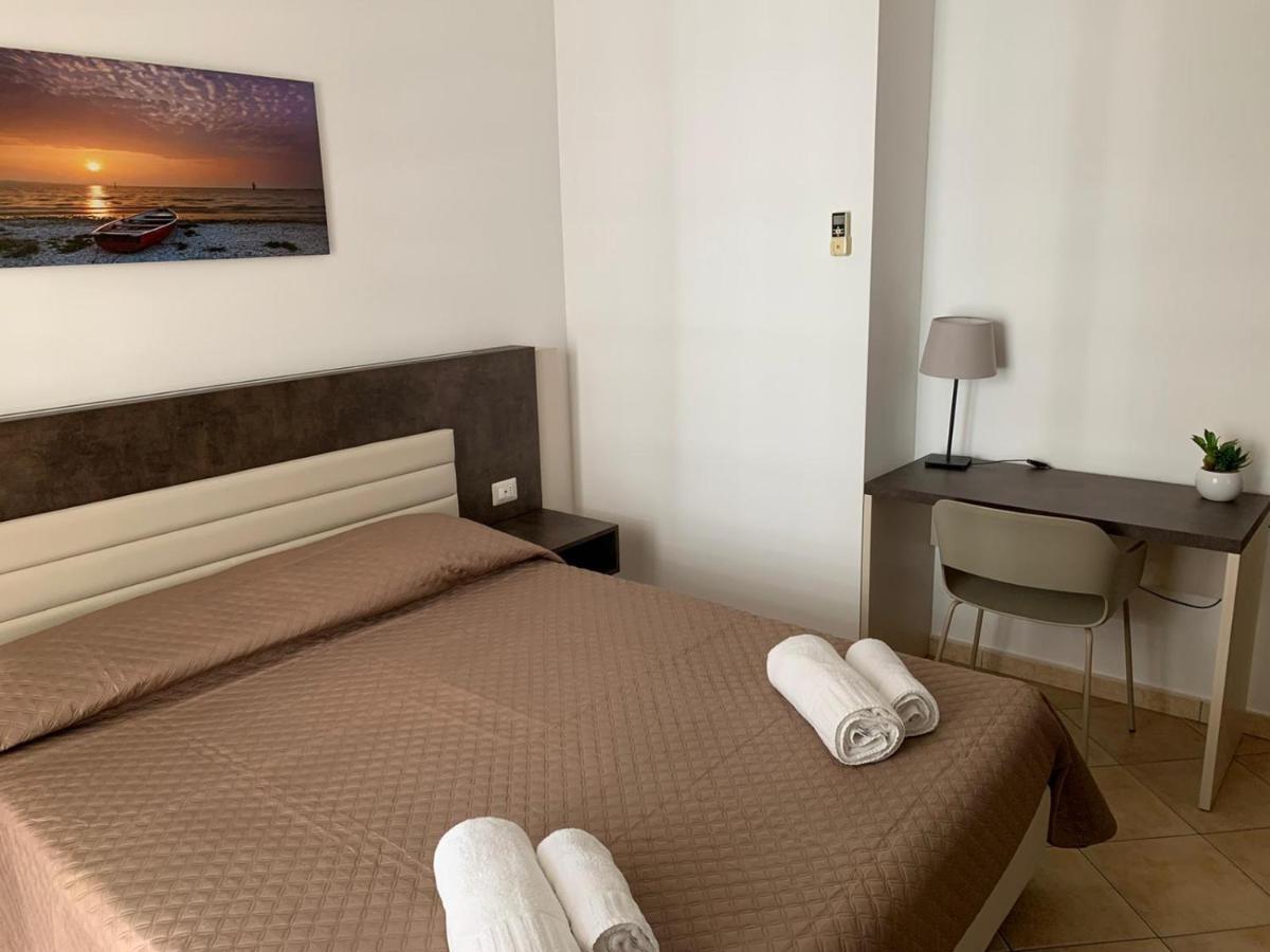 Dea Seaview Apartment เชฟาลู ภายนอก รูปภาพ
